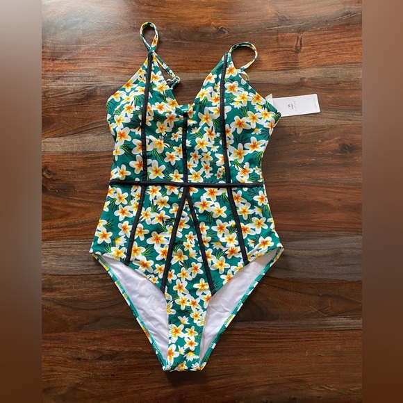 Cupshe Retro Floral Green and Yellow One-Piece Swimsuit - Picture 4 of 5